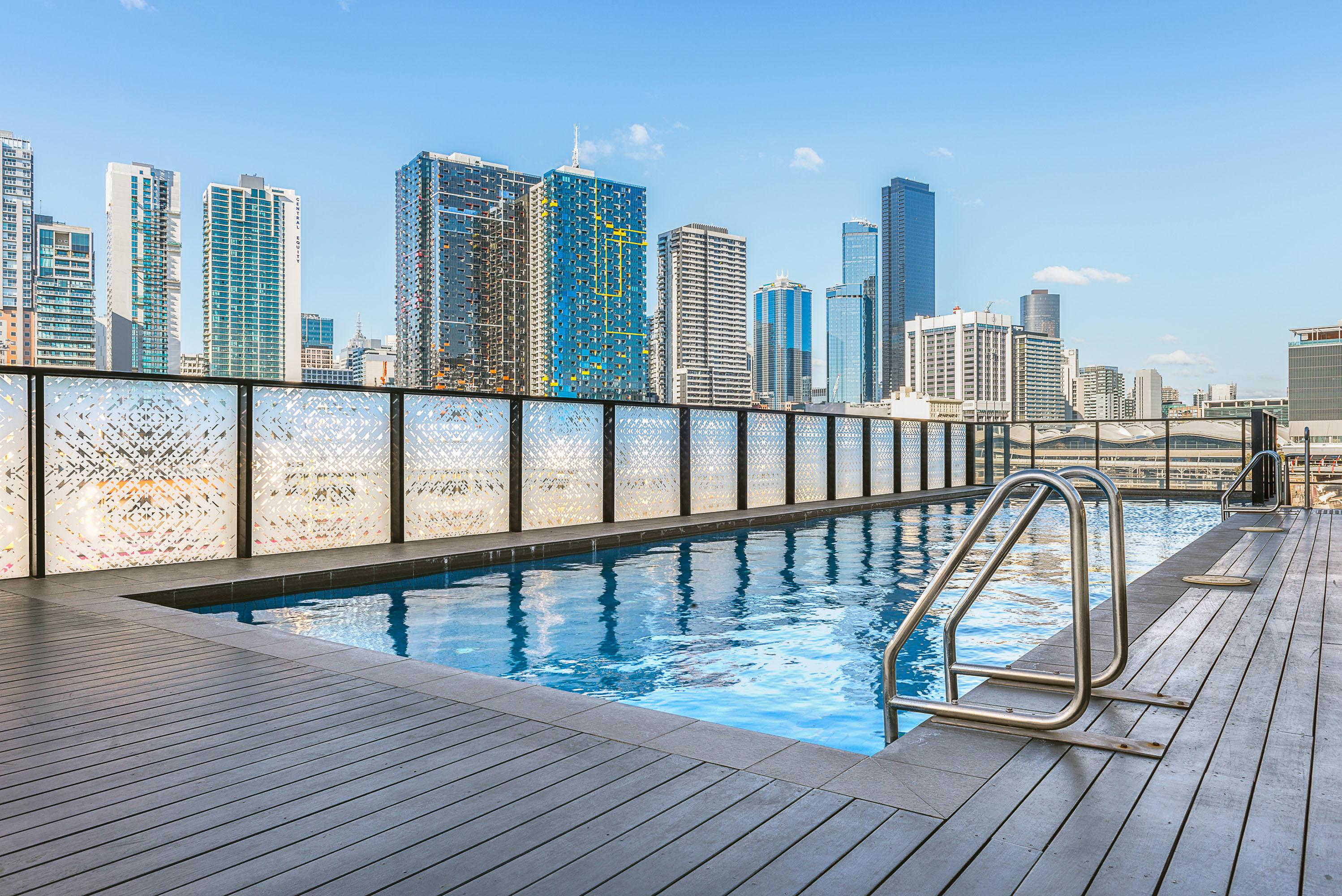 Peppers Docklands Hotel Melbourne Exterior photo View of the pool at the rooftop