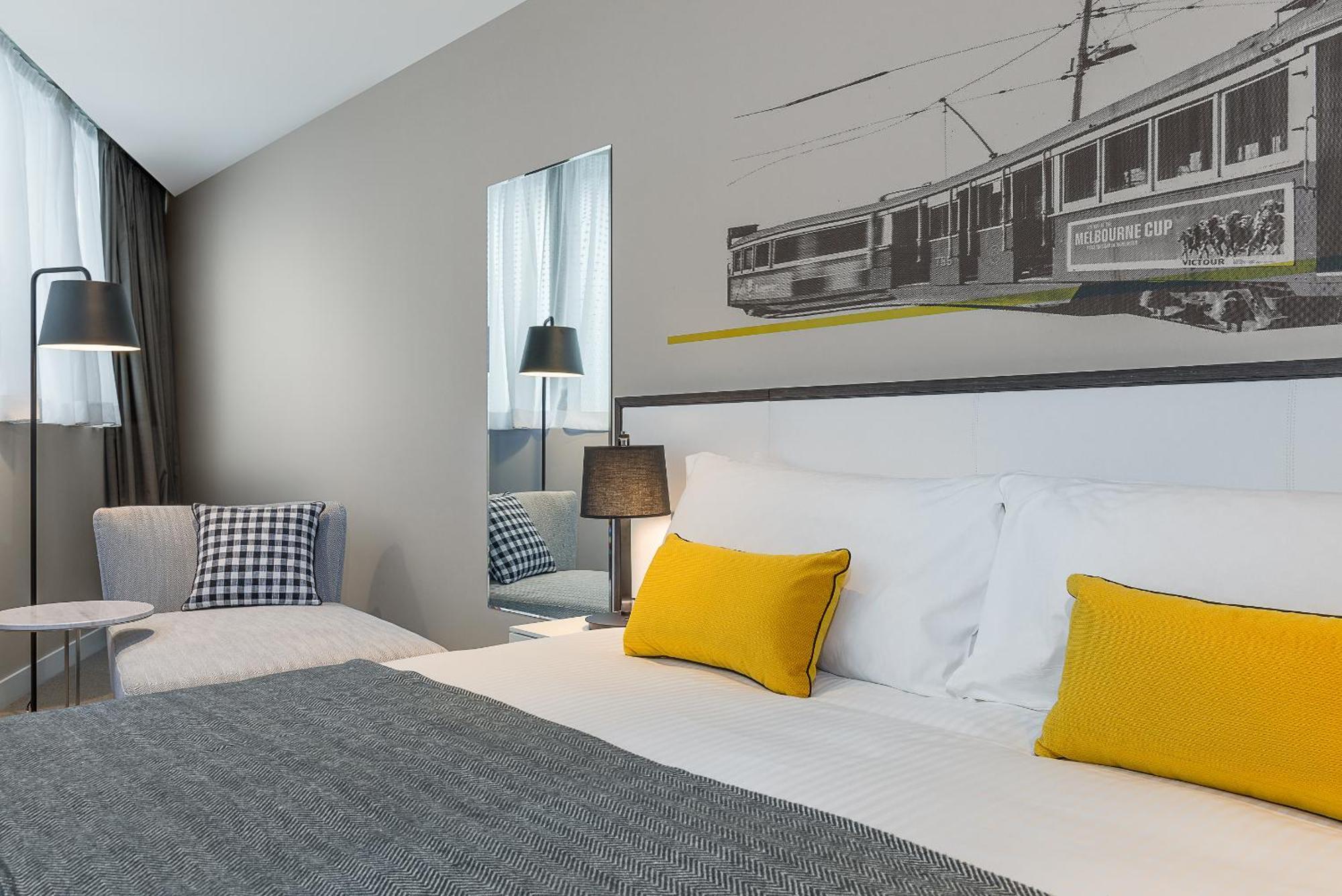 Peppers Docklands Hotel Melbourne Exterior photo